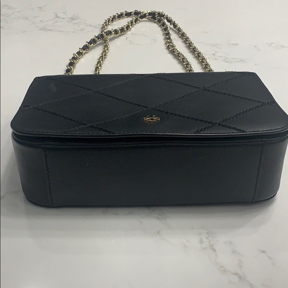 Tory Burch gold tone shoulder bag - Picture 3 of 13